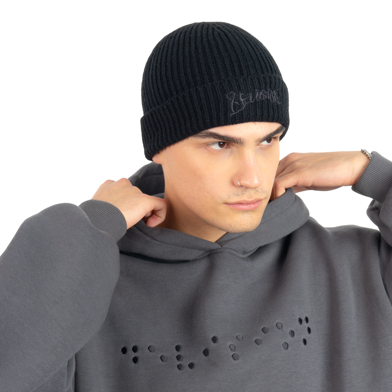 BLACK BEANIE - czapka streetwearowa 