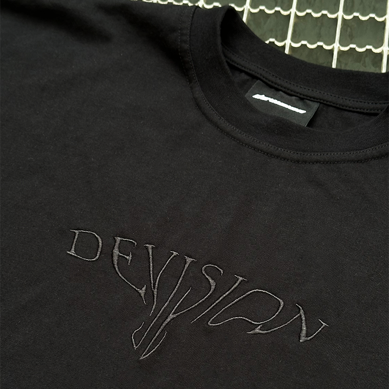 Basic T-shirt - Czarna koszulka typu boxy oversize